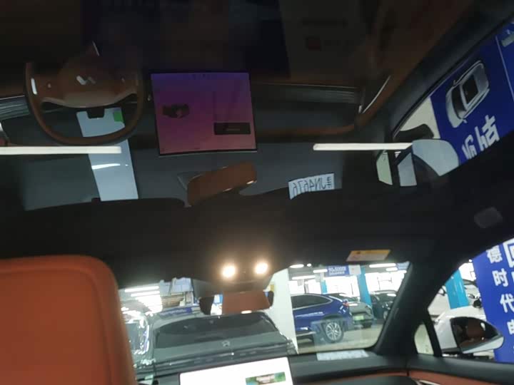 Фото 18 - Nio Onvo L60