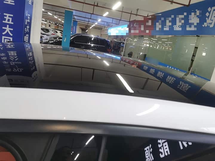 Фото 27 - Nio Onvo L60