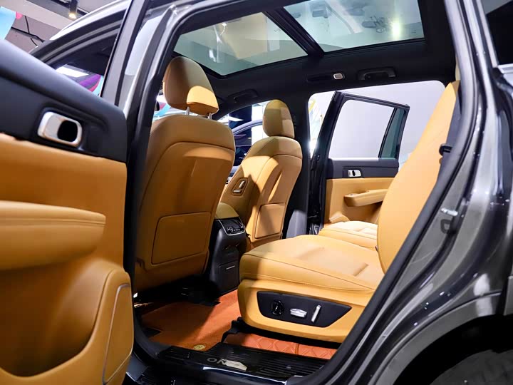 Фото 22 - LiXiang One