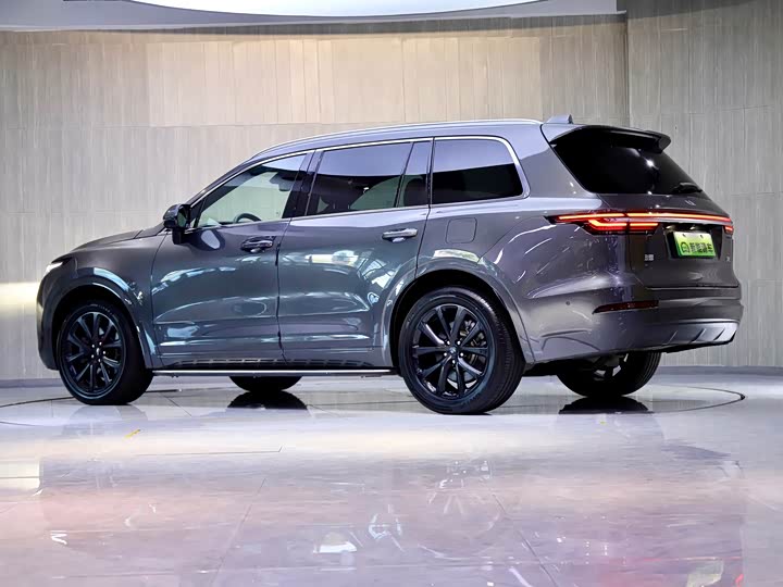 Фото 5 - LiXiang One