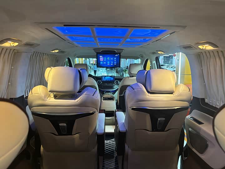 Фото 8 - Mercedes-Benz Vito