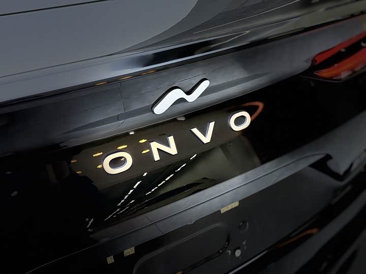 Фото 11 - Nio Onvo L60