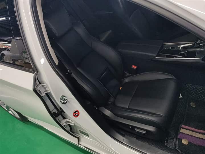 Фото 25 - Honda Accord