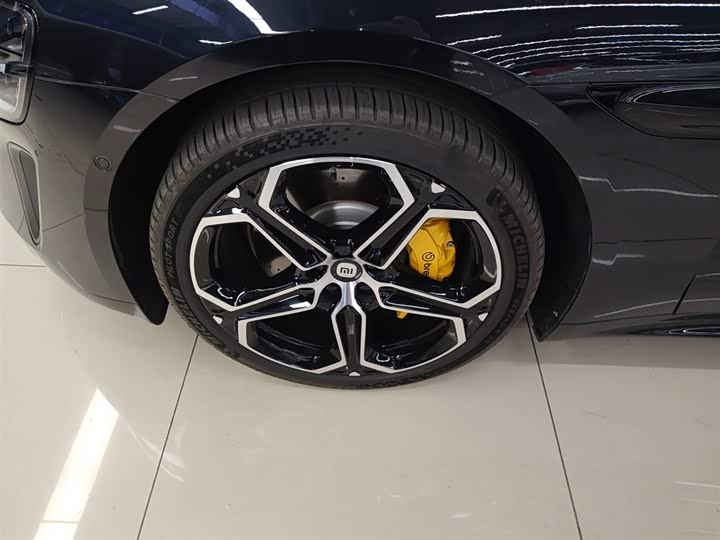 Фото 23 - Xiaomi SU7