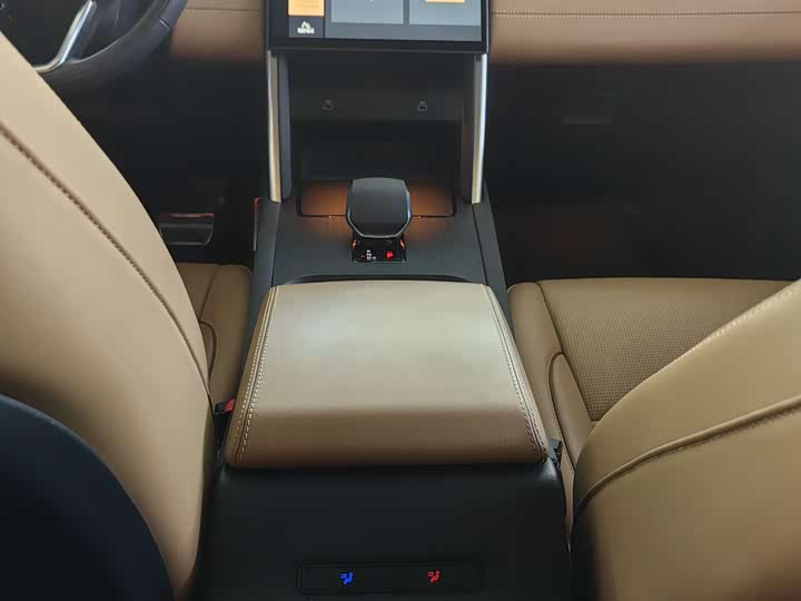 Фото 12 - Land Rover Discovery Sport