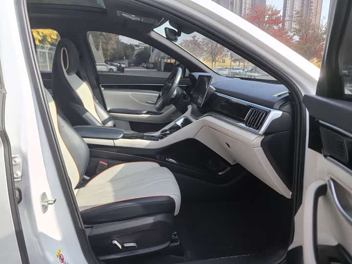 Фото 16 - BYD Song Plus Hybrid/EV