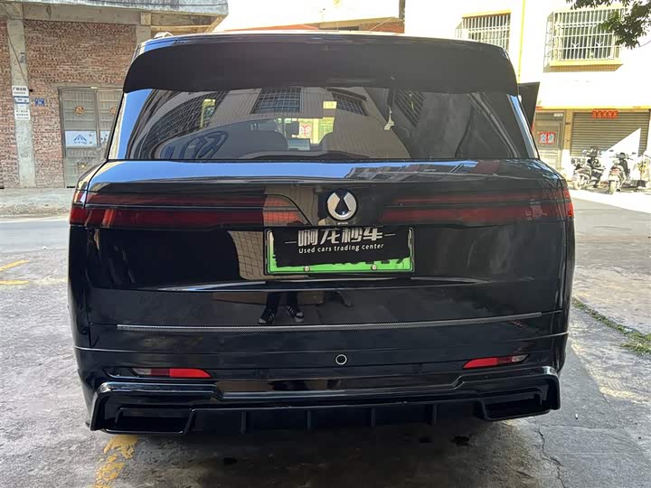 Фото 5 - Denza N9