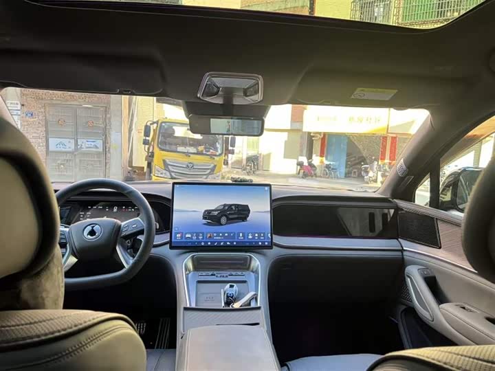 Фото 9 - Denza N9