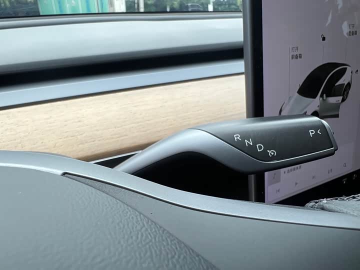 Фото 23 - Tesla Model Y