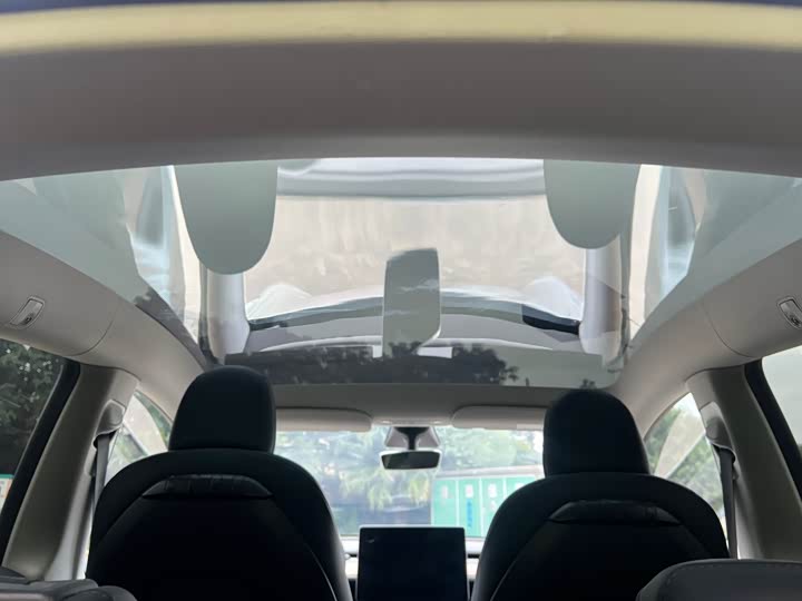 Фото 30 - Tesla Model Y