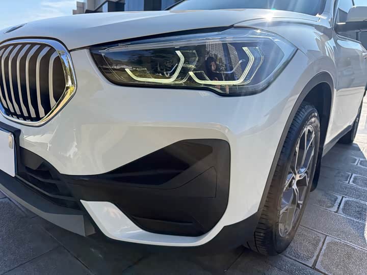 Фото 13 - BMW X1