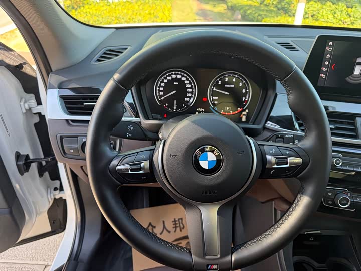 Фото 23 - BMW X1