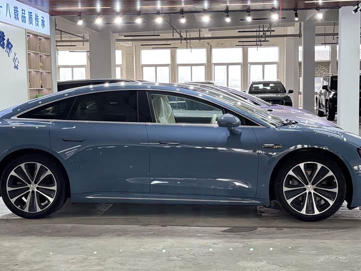 Фото 3 - Luxeed S7