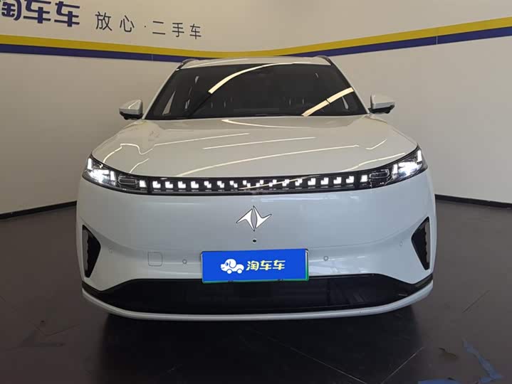 Фото 2 - Dongfeng Yipai eπ 008