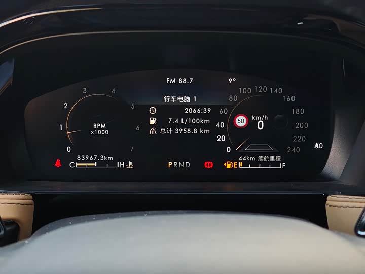 Фото 12 - Lincoln Corsair