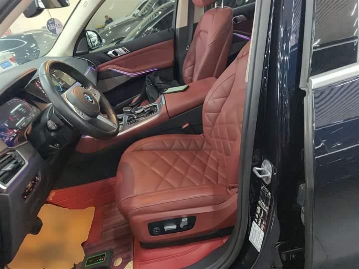 Фото 15 - BMW X5