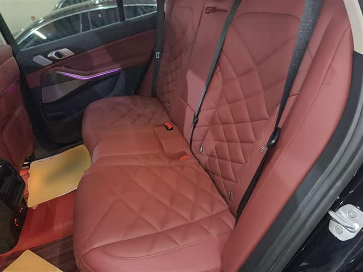 Фото 17 - BMW X5