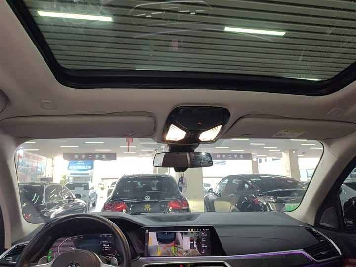 Фото 18 - BMW X5