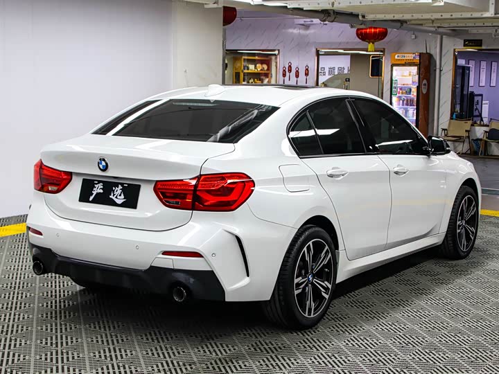 Фото 22 - BMW 1 Series