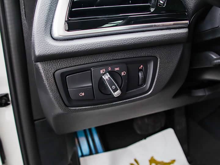 Фото 7 - BMW 1 Series