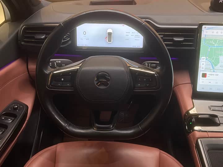 Фото 18 - Nio EC6