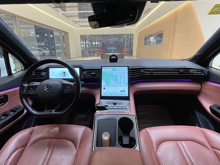 Фото 19 - Nio EC6