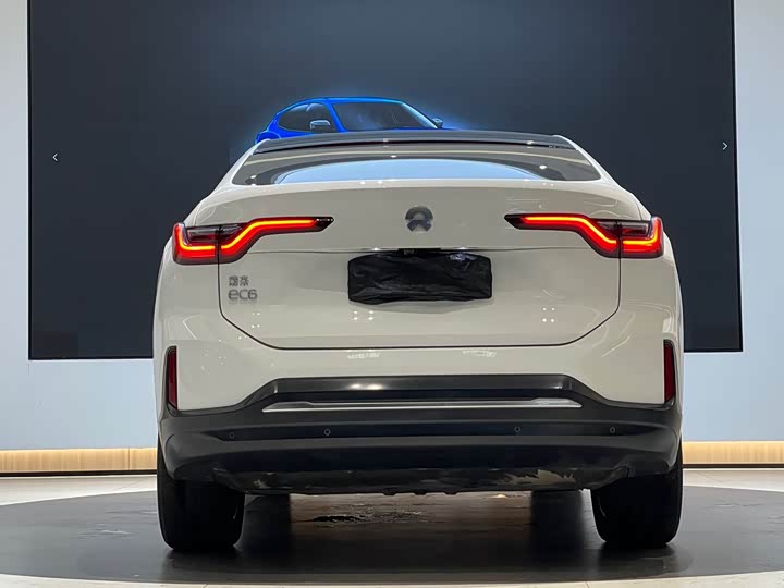 Фото 26 - Nio EC6