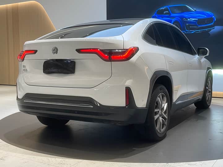 Фото 28 - Nio EC6