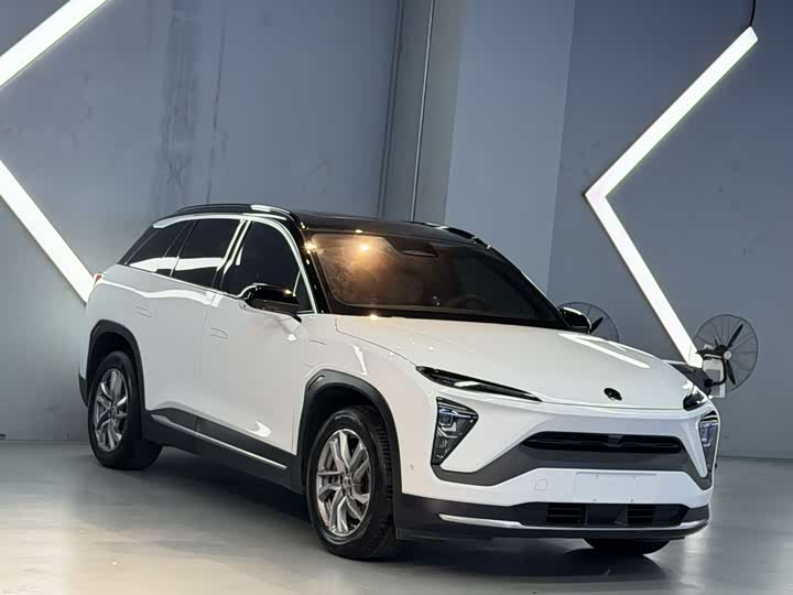 Фото 3 - Nio ES6