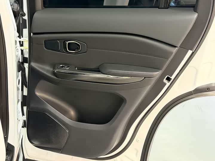 Фото 9 - Nio ES6