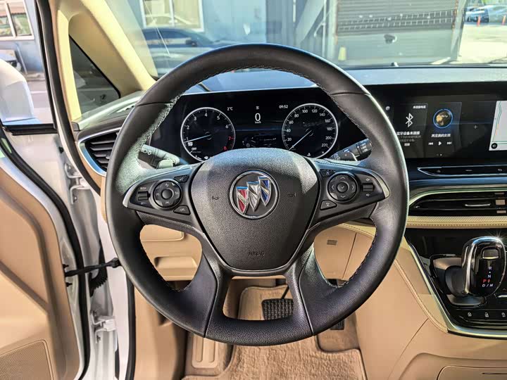 Фото 16 - Buick GL8 ES