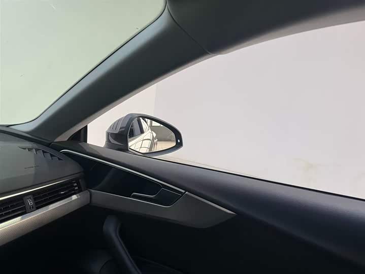 Фото 13 - Audi A5