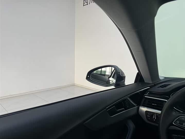 Фото 15 - Audi A5