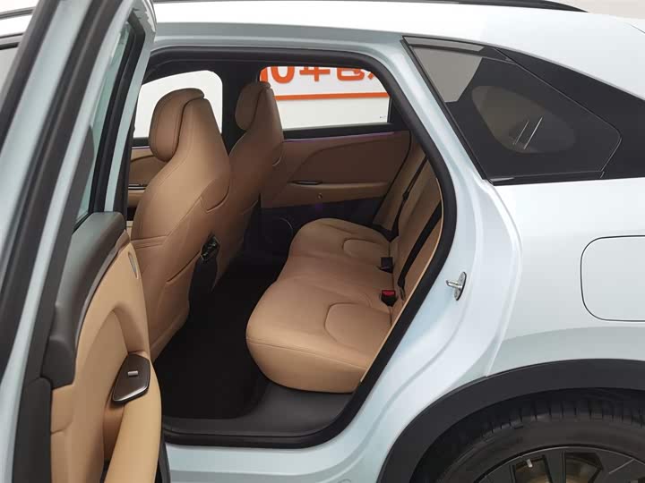 Фото 15 - BAIC Arcfox Alpha T5