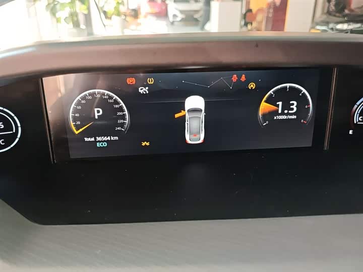 Фото 12 - Changan UNI-V