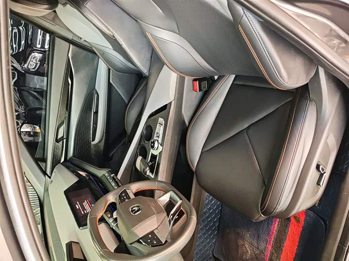 Фото 15 - Changan UNI-V