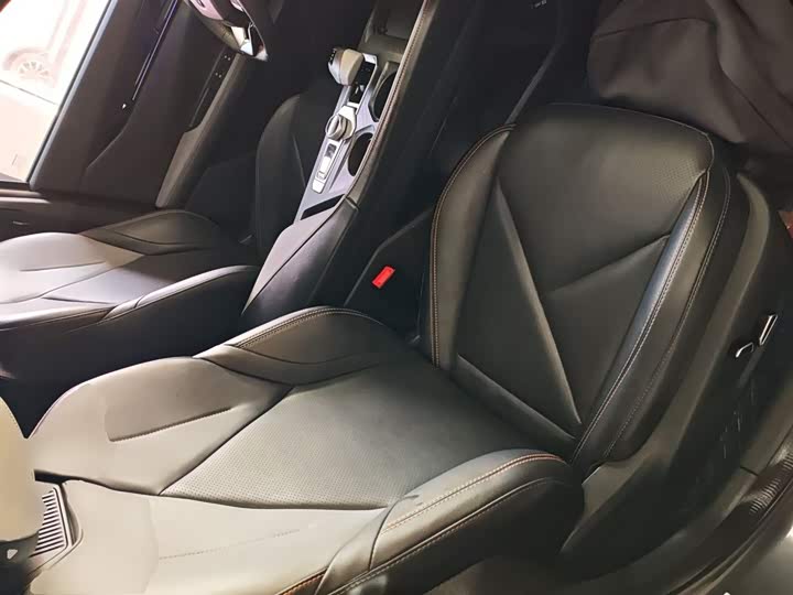 Фото 25 - Changan UNI-V