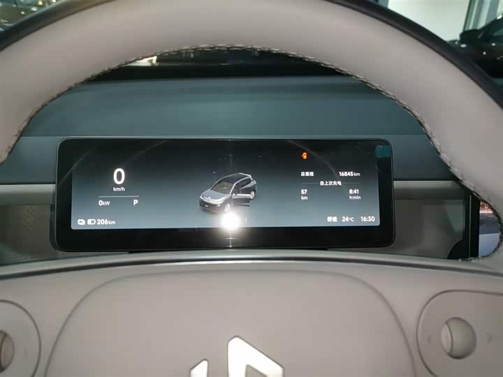 Фото 12 - Leapmotor B10