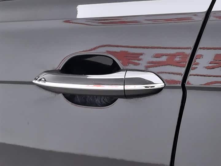 Фото 18 - Volkswagen Passat