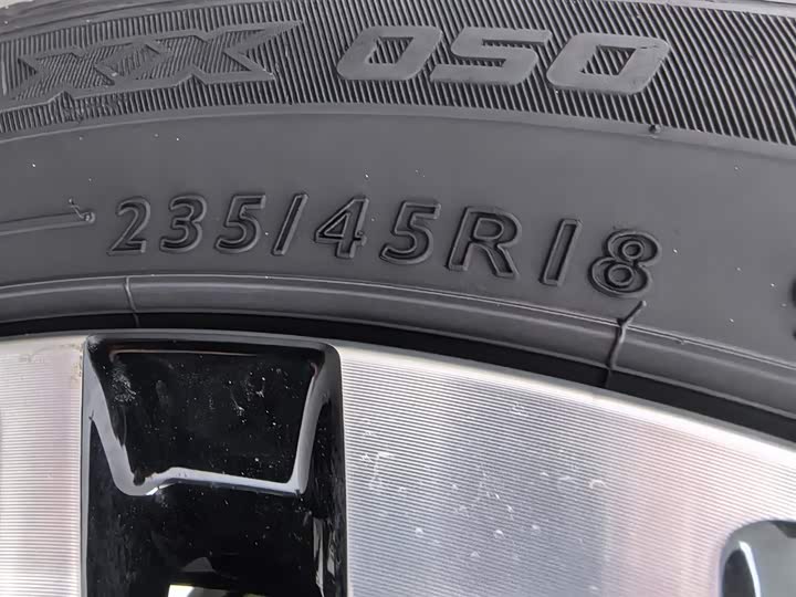 Фото 24 - Volkswagen Passat