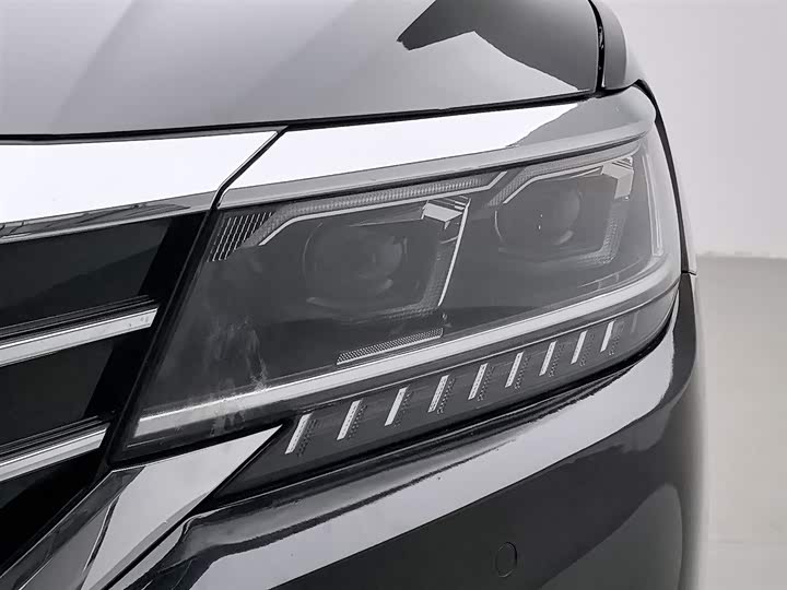 Фото 7 - Volkswagen Passat