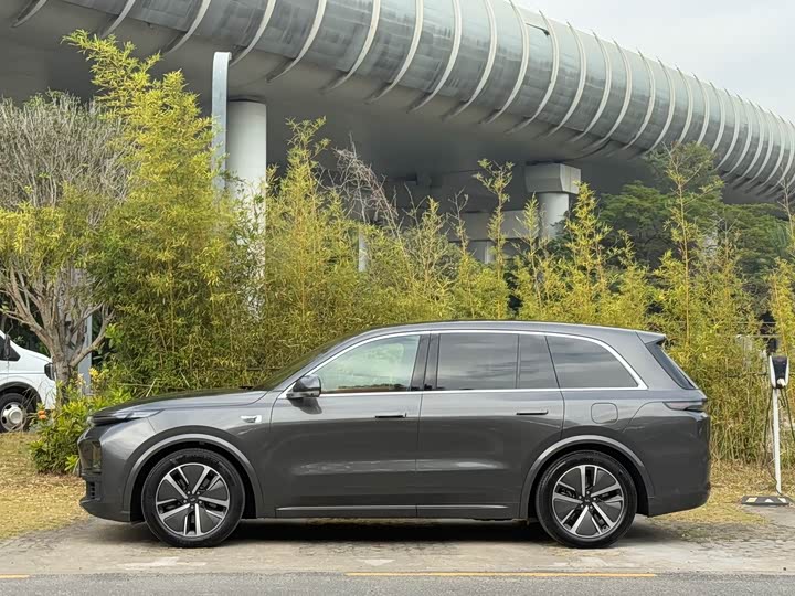 Фото 3 - LiXiang L8