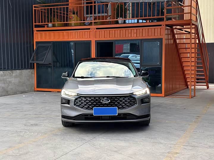 Фото 2 - Ford Mondeo