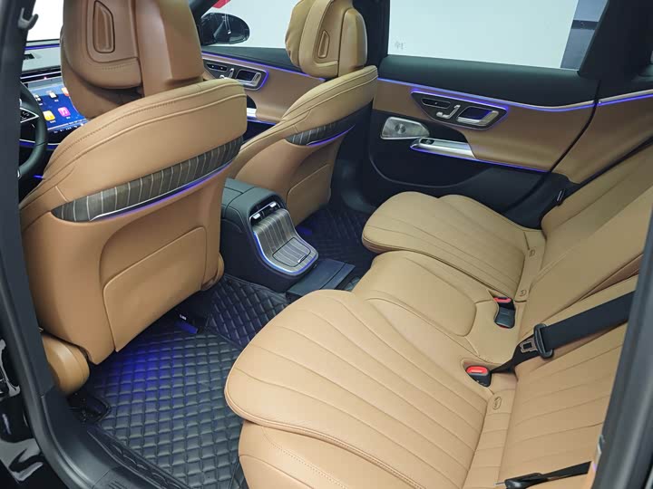 Фото 6 - Mercedes-Benz E-Class