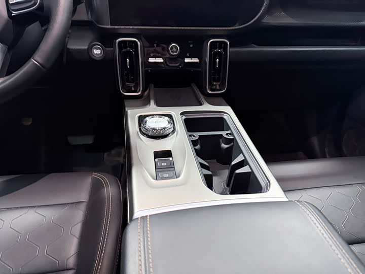 Фото 16 - Haval Dargo