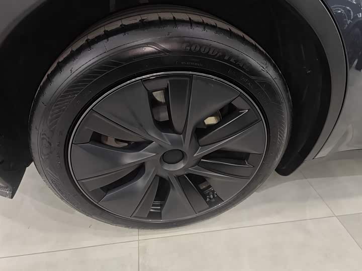 Фото 26 - Tesla Model Y