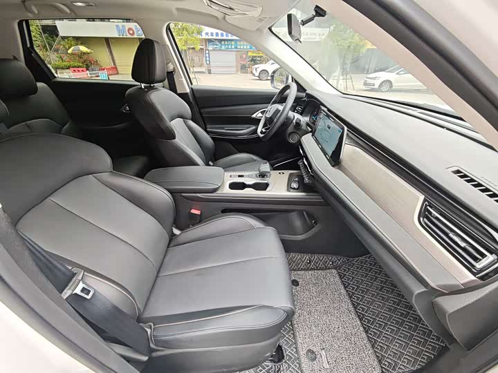 Фото 12 - Changan X7 Plus