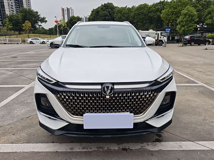 Фото 2 - Changan X7 Plus