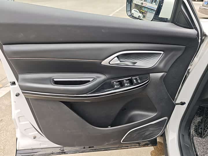 Фото 8 - Changan X7 Plus