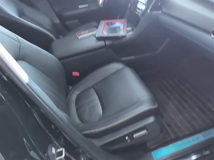 Фото 25 - Honda Avancier